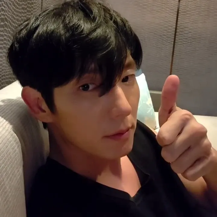 Behind-the-scenes cut of Lee Joongi