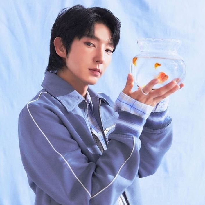 Latest photo of Lee Joongi