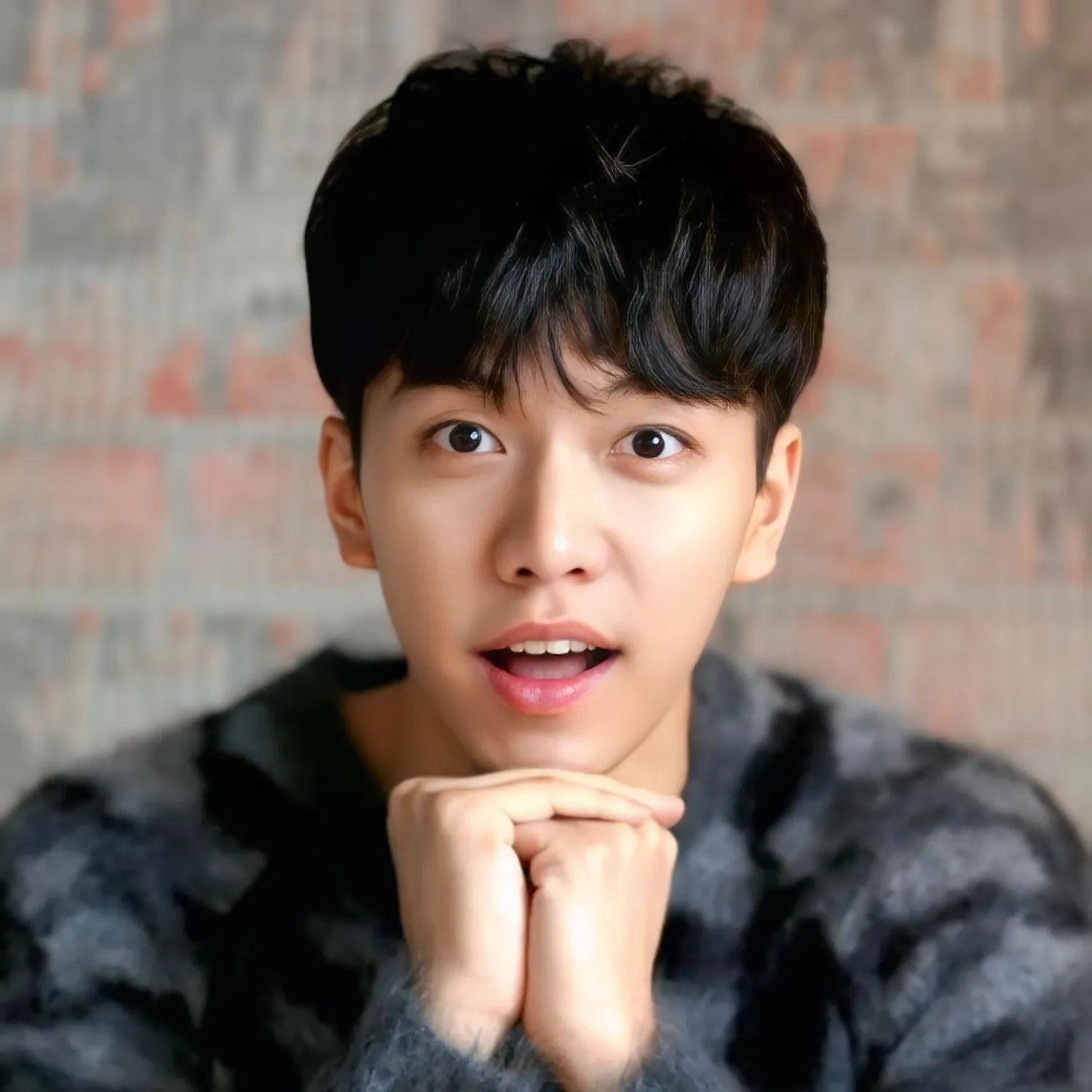 Foto terbaru dari Lee Seunggi