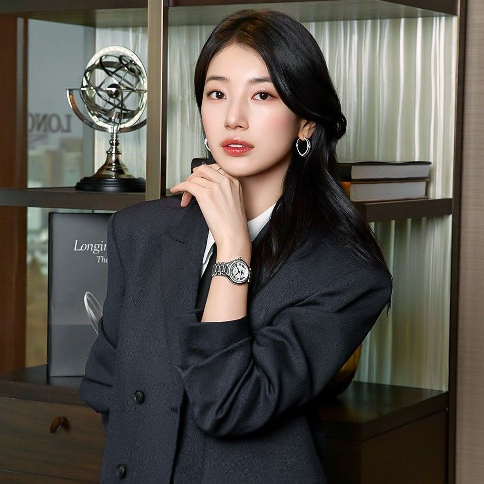 ペ・スジの最近の活動ショット