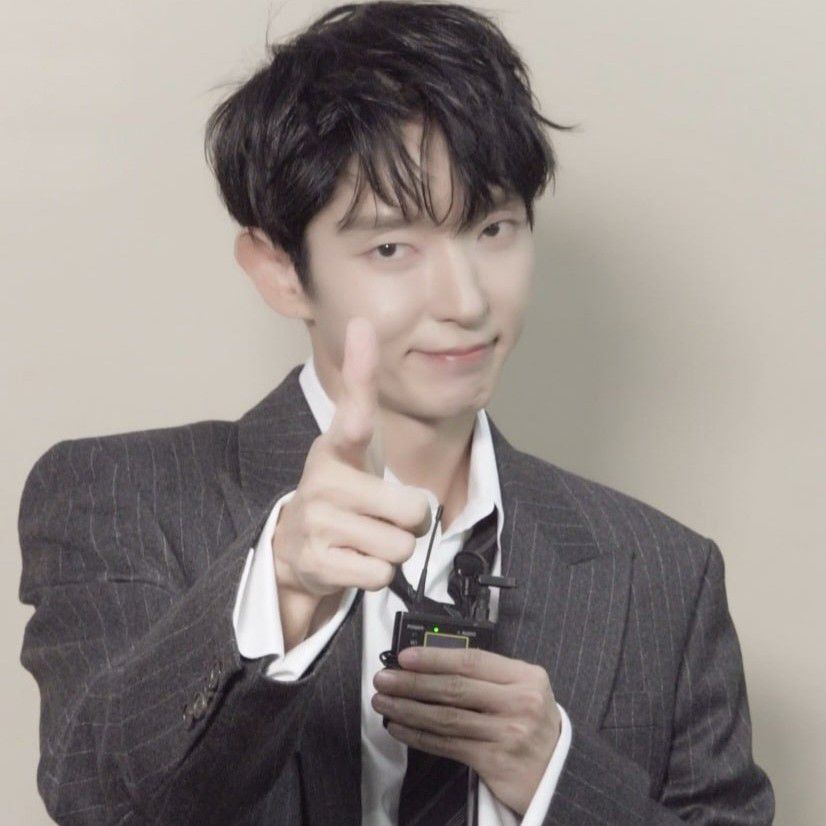 Latest photo of Lee Joongi