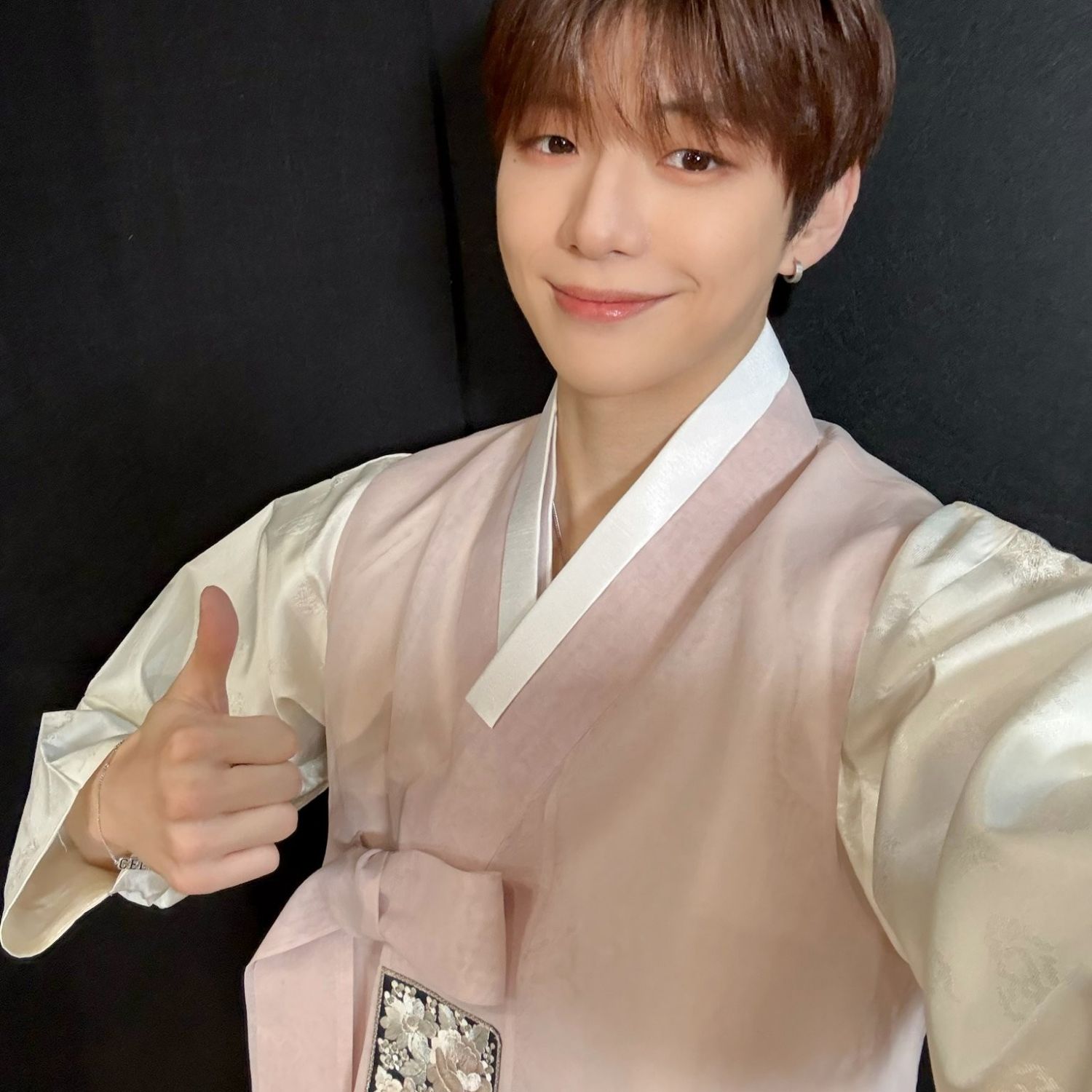 비밀의 방의 비하인드 컷