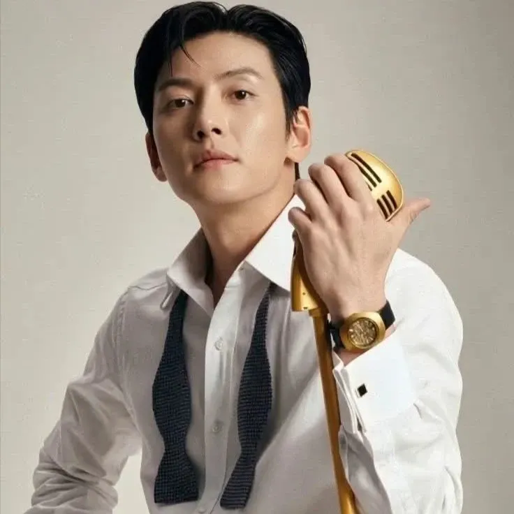 Behind-the-scenes cut of Ji Changwook