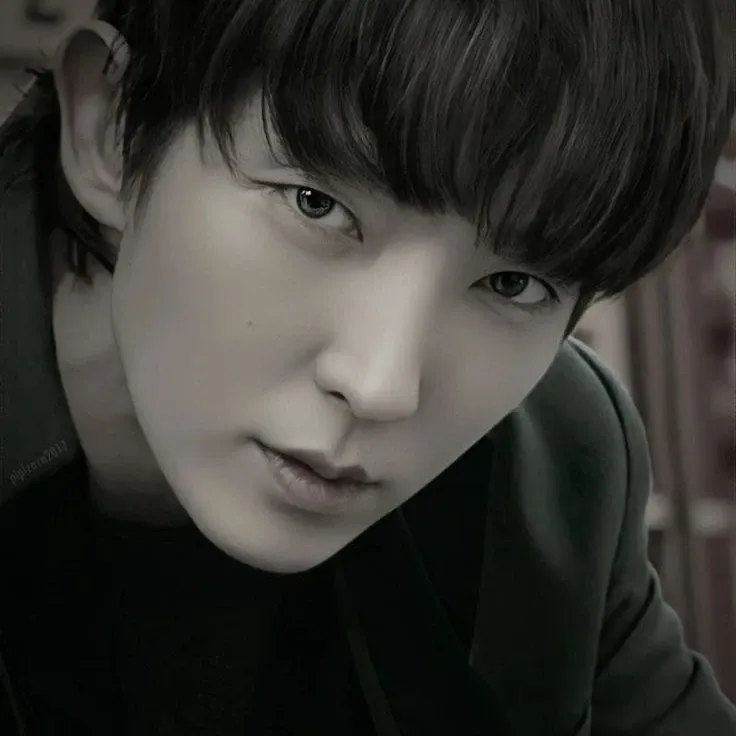 A moment captured by a fan of Lee Joongi