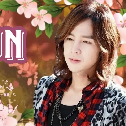 A moment captured by a fan of Jang Geunsuk