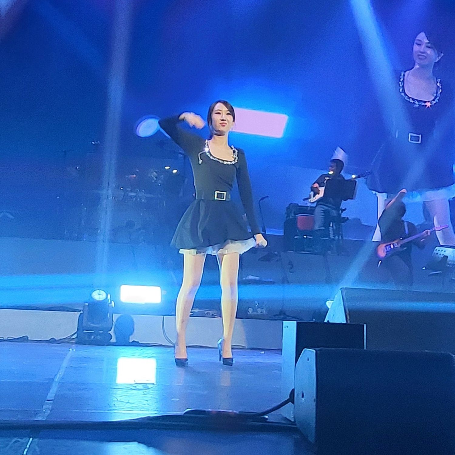 A moment captured by a fan of Jeon Yujin