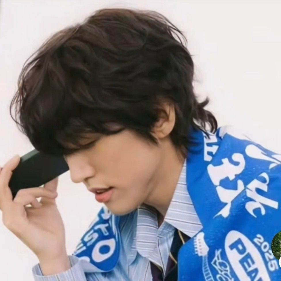 Recent activity shot of Lee Seungyoon