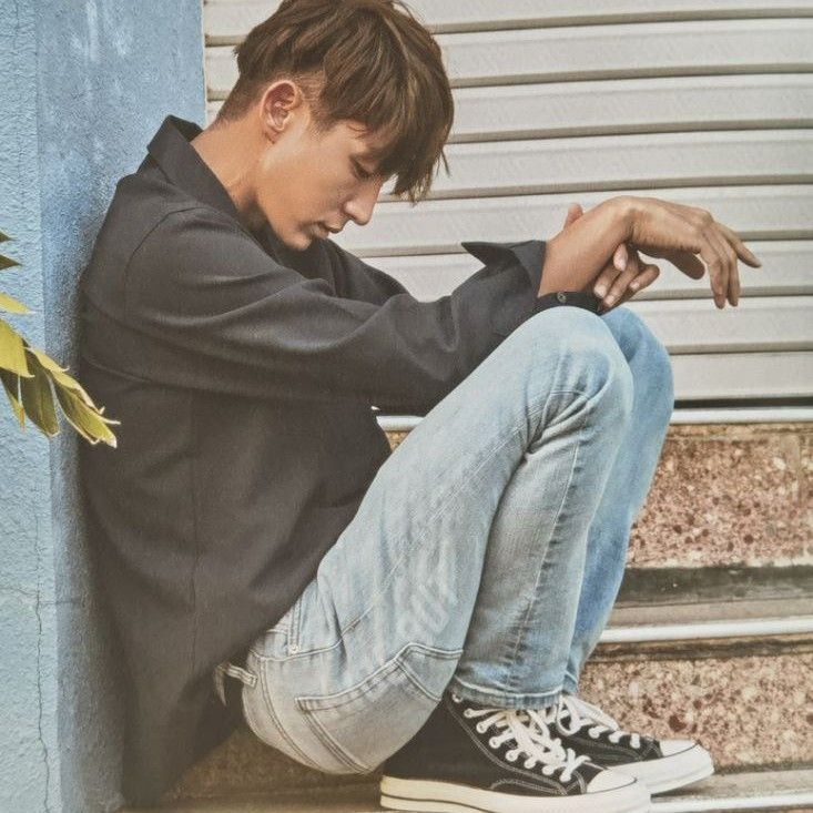 A moment captured by a fan of Lee Joongi