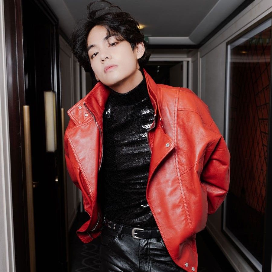 Recent activity shot of Kim Taehyung (V)