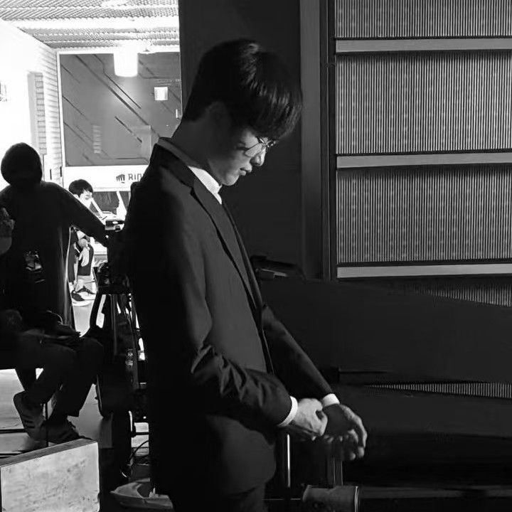 A moment captured by a fan of Faker