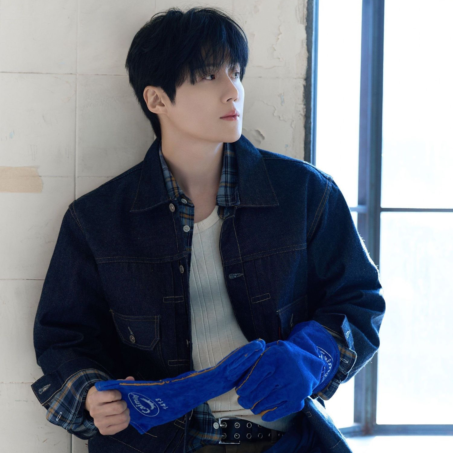 Behind-the-scenes cut of Kim Seonho