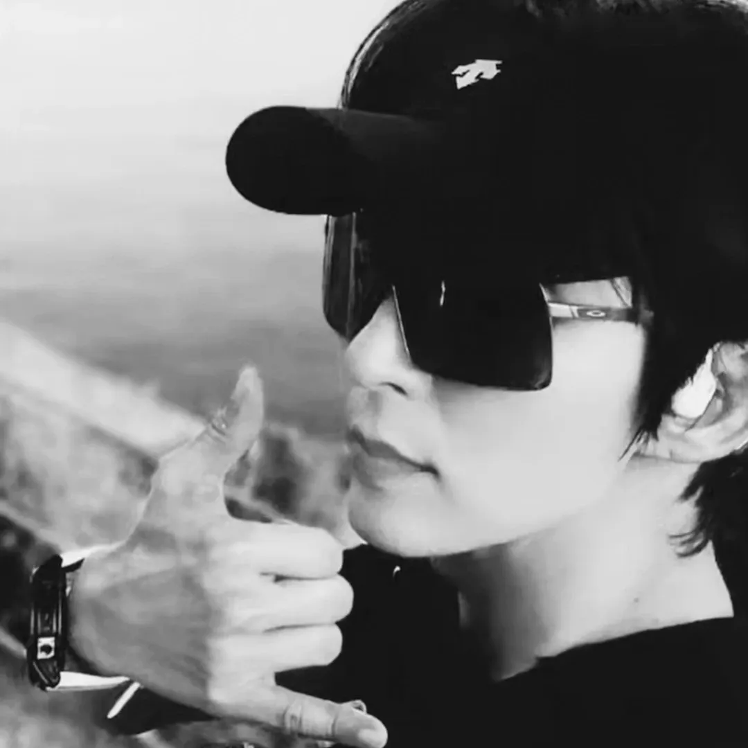Behind-the-scenes cut of Lee Joongi