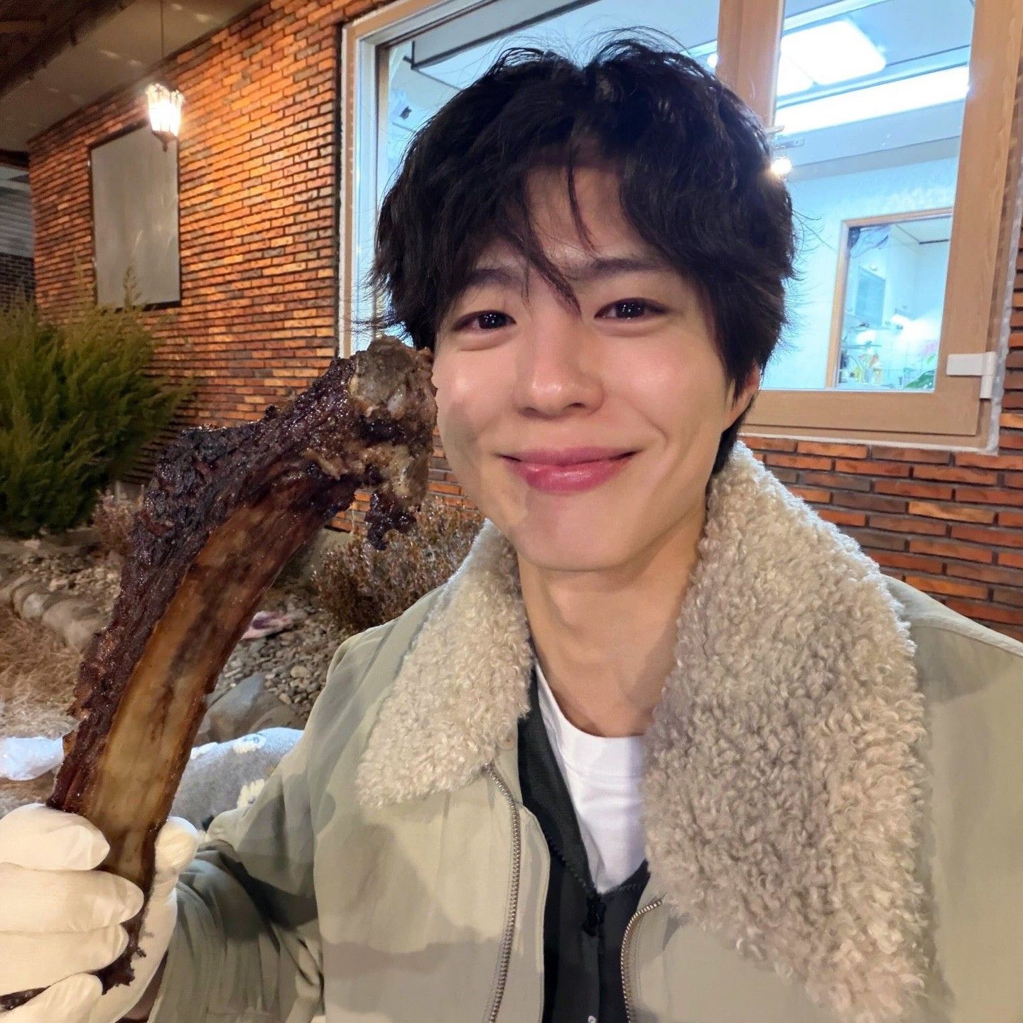 Recent activity shot of Park Bogum