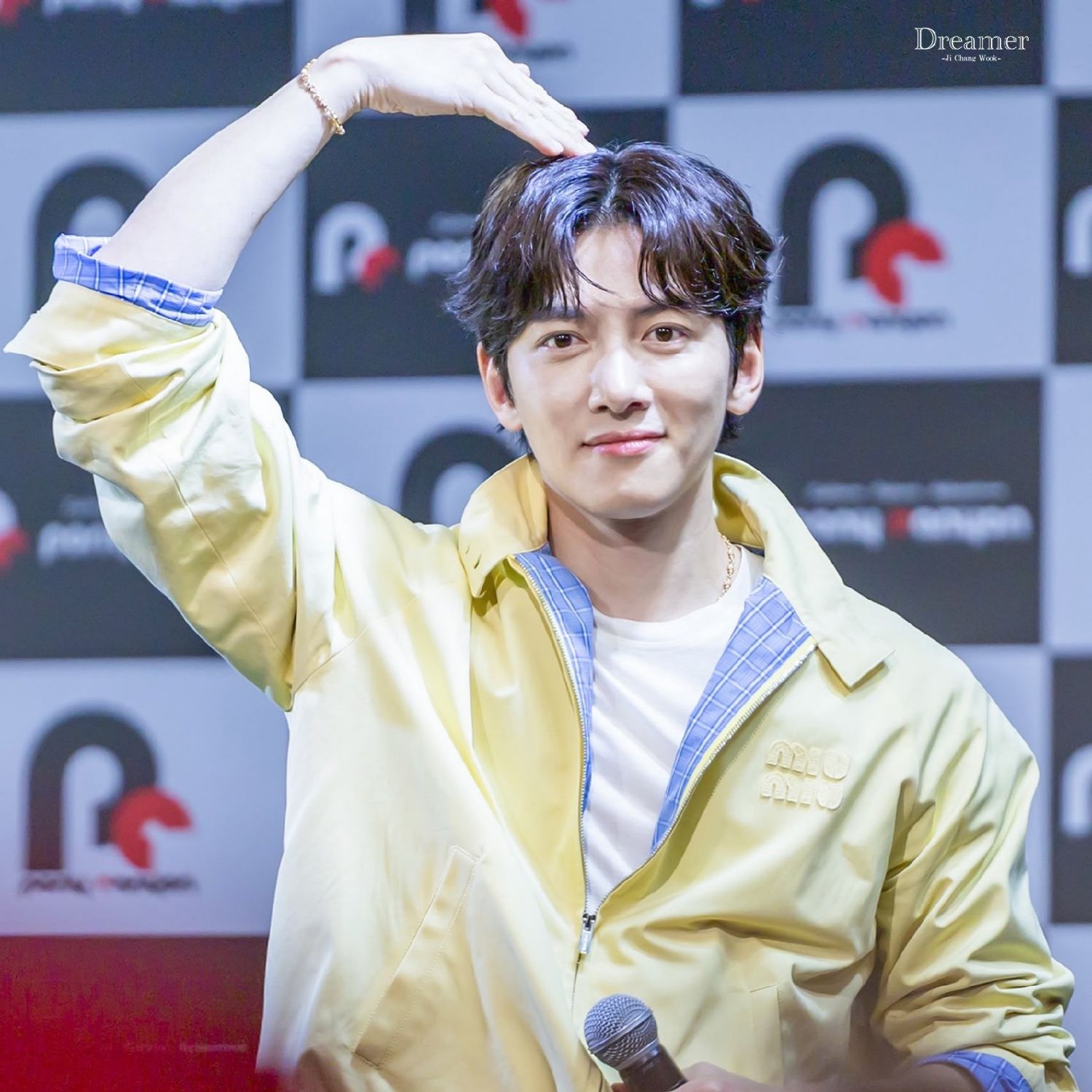 Behind-the-scenes cut of Ji Changwook