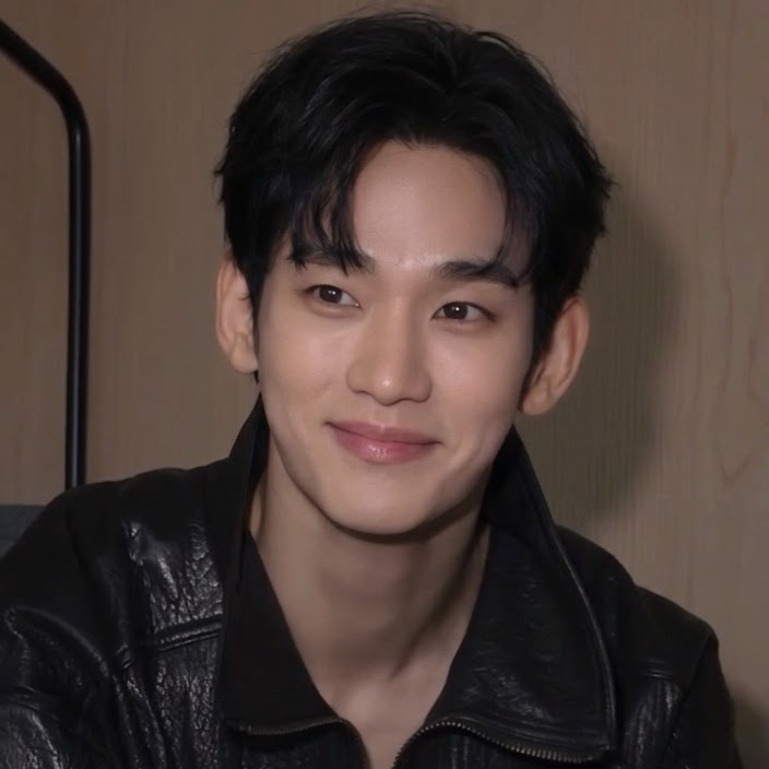 A moment captured by a fan of Kim Soohyun