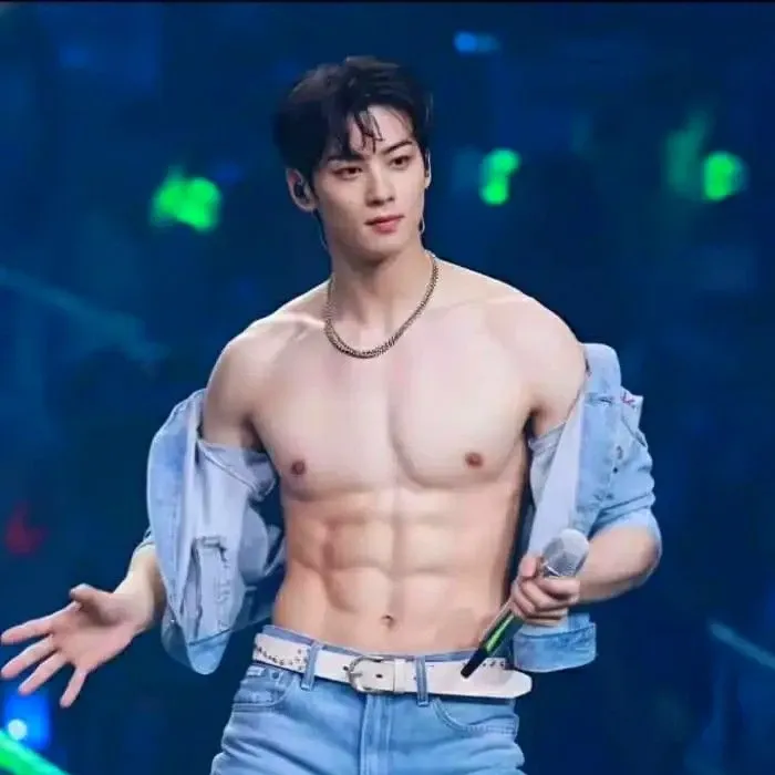 粉丝拍下的车银优瞬间