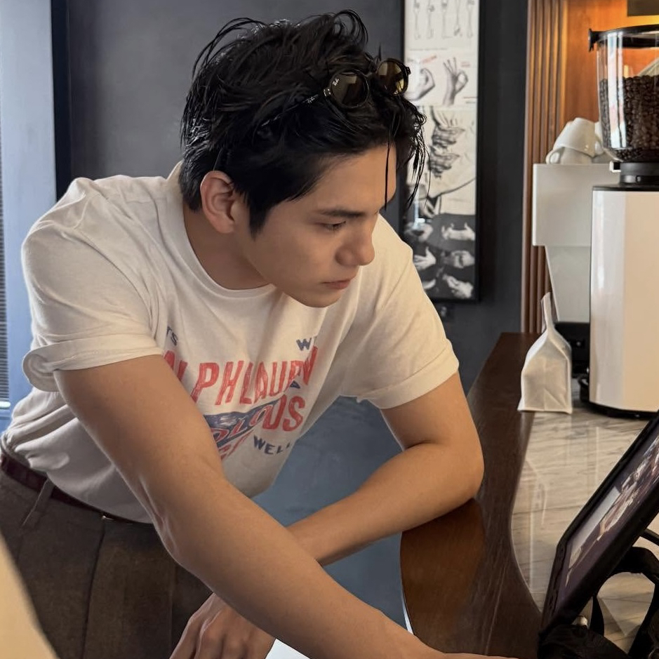 オン・ソンウの最近の活動ショット