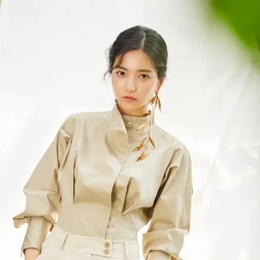 Behind-the-scenes cut of Kim Taeri
