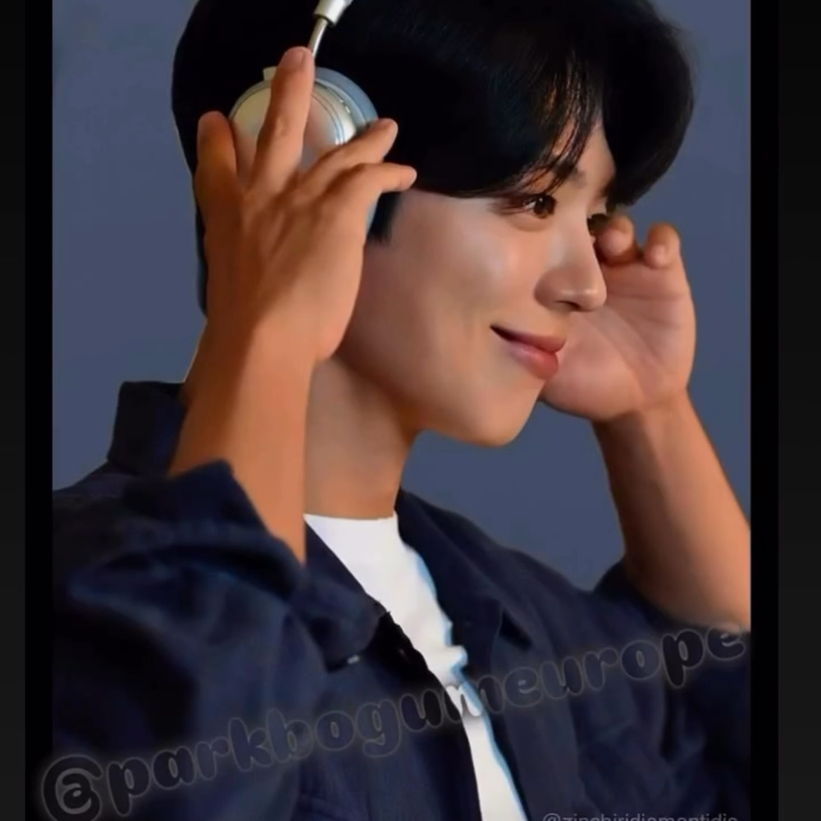 Recent activity shot of Park Bogum