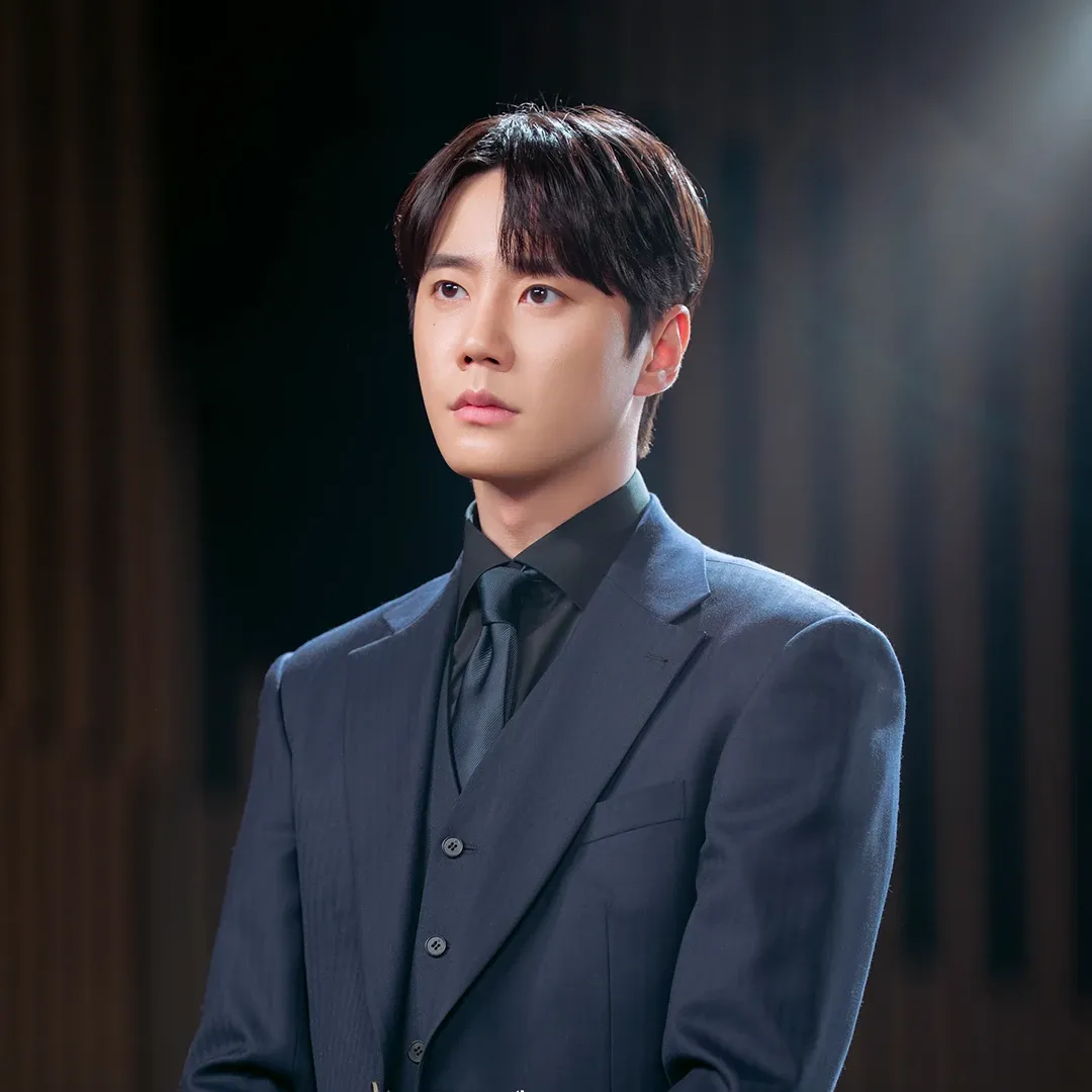 Latest photo of Lee Junyoung