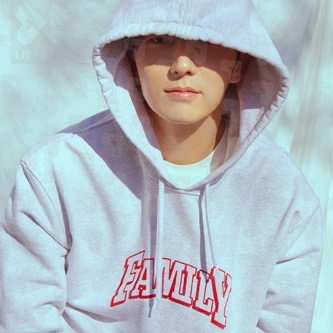 Behind-the-scenes cut of Lee Joongi