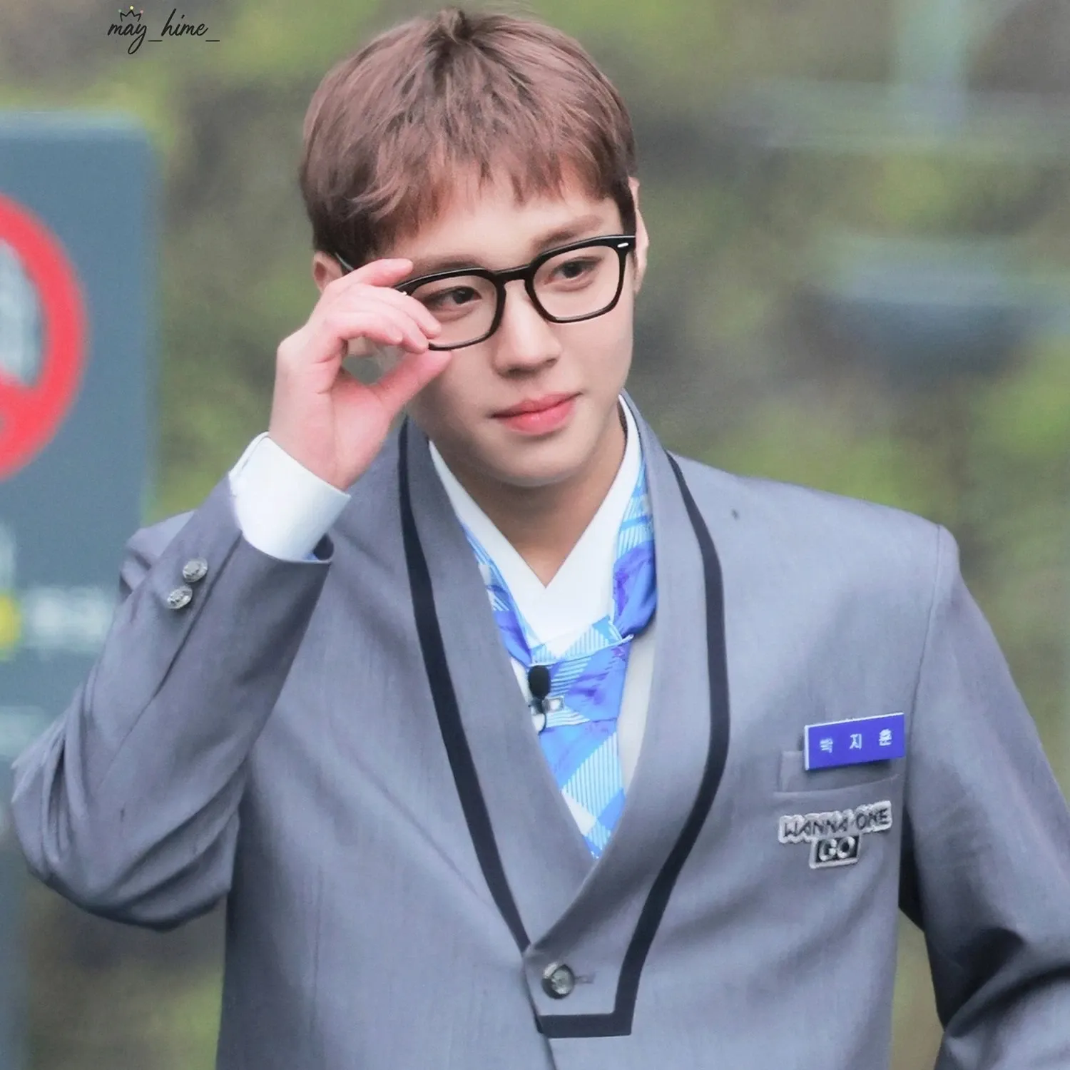 A moment captured by a fan of Park Jihoon