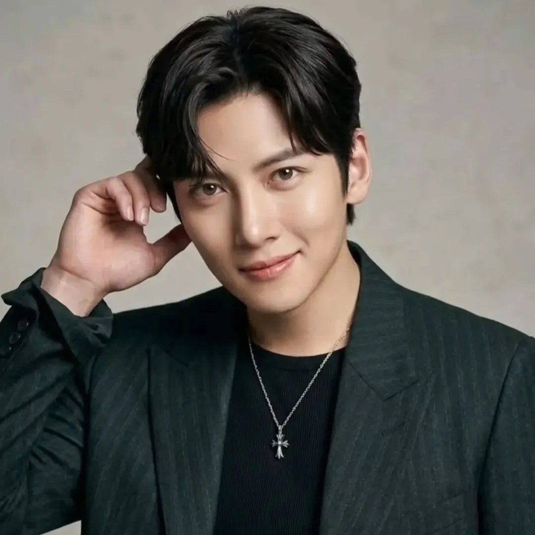 A moment captured by a fan of Ji Changwook