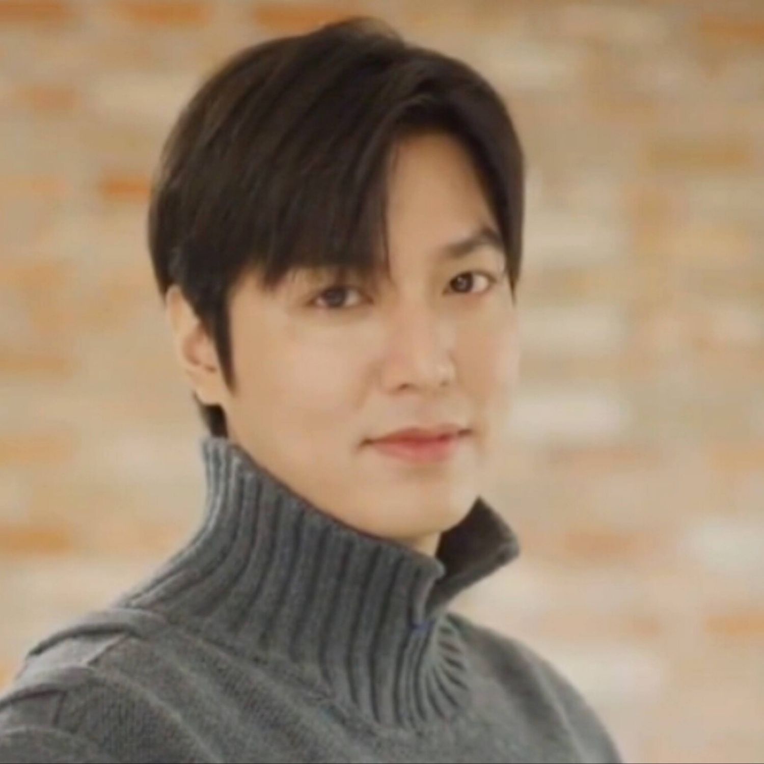 粉絲拍下的李敏鎬瞬間