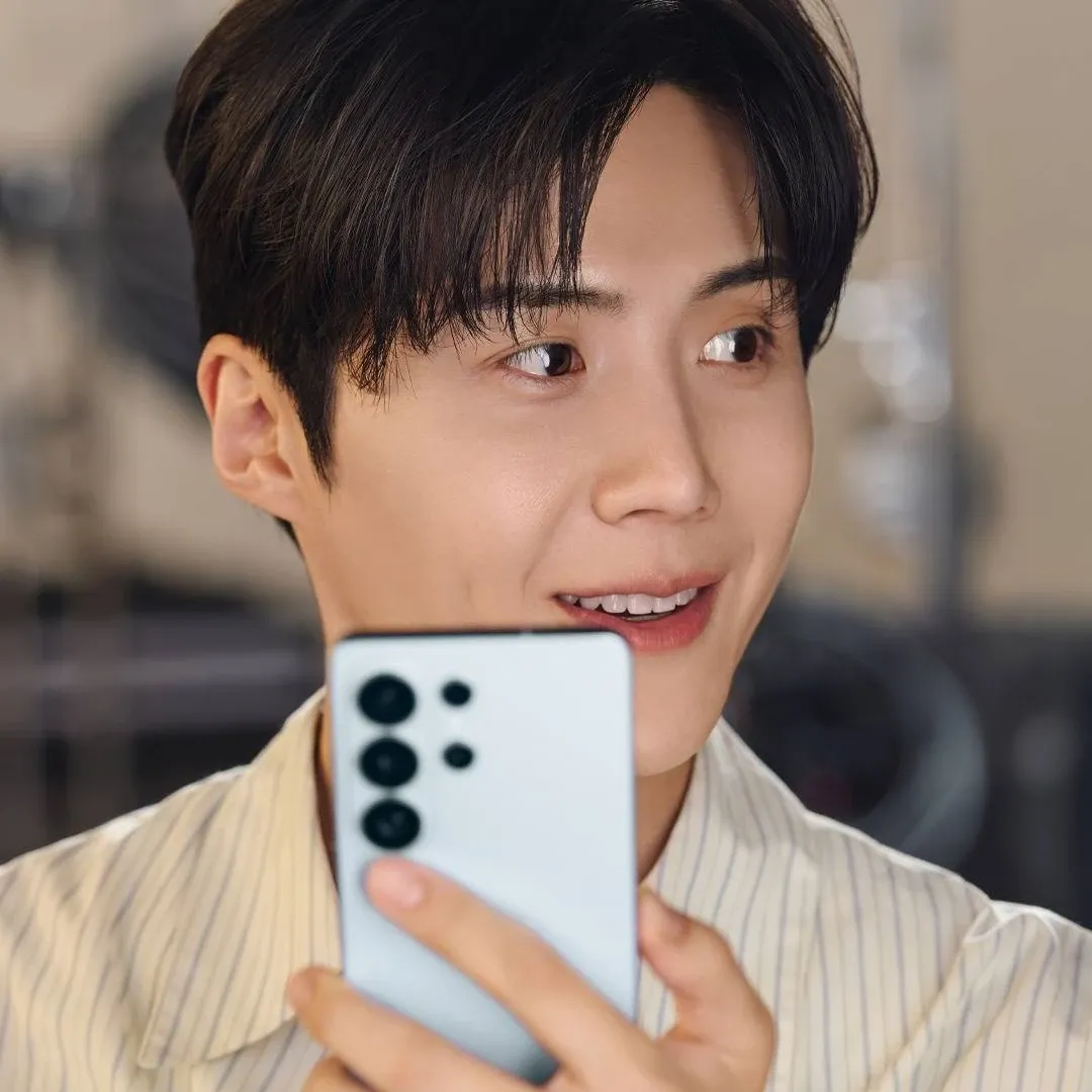 Foto kegiatan terbaru dari Kim Seonho