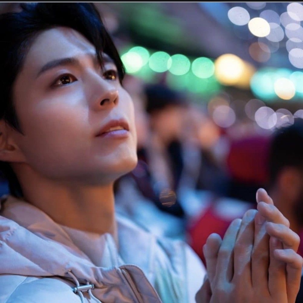 A moment captured by a fan of Park Bogum