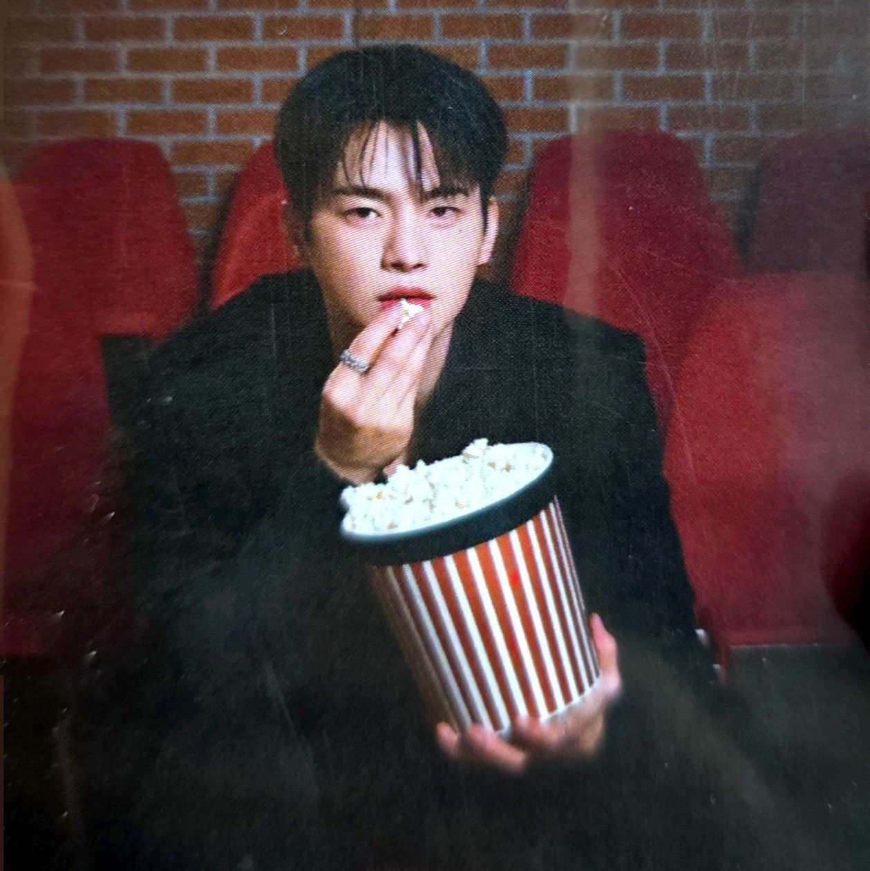 Momen yang diabadikan oleh penggemar Seo Inguk