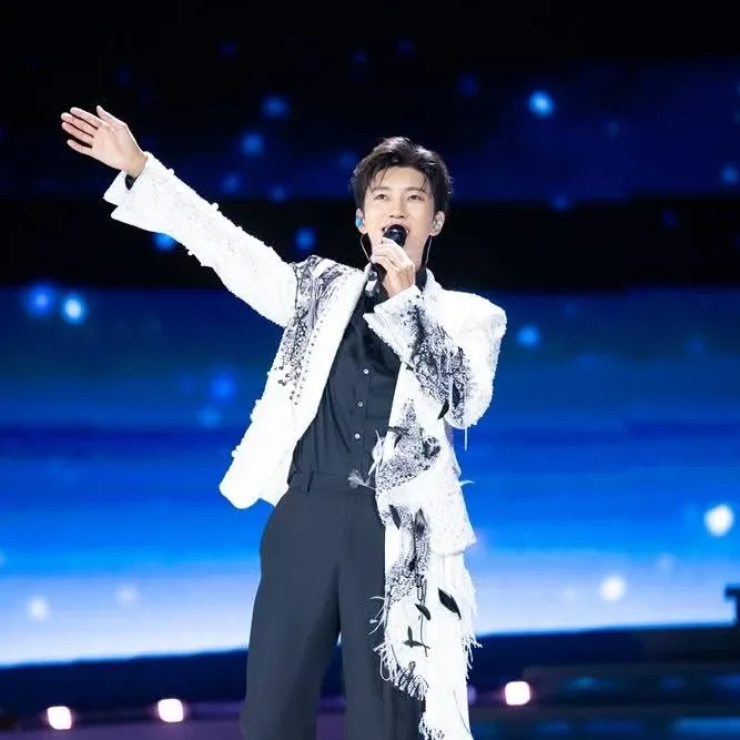 Cuplikan di balik layar dari Lim Youngwoong