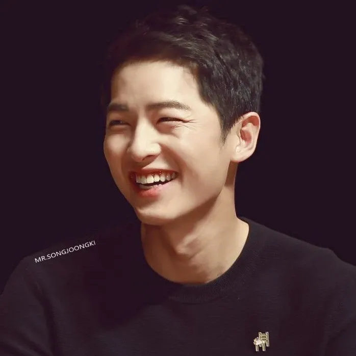 Latest photo of Song Joongki