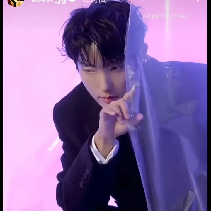 Behind-the-scenes cut of Lee Joongi