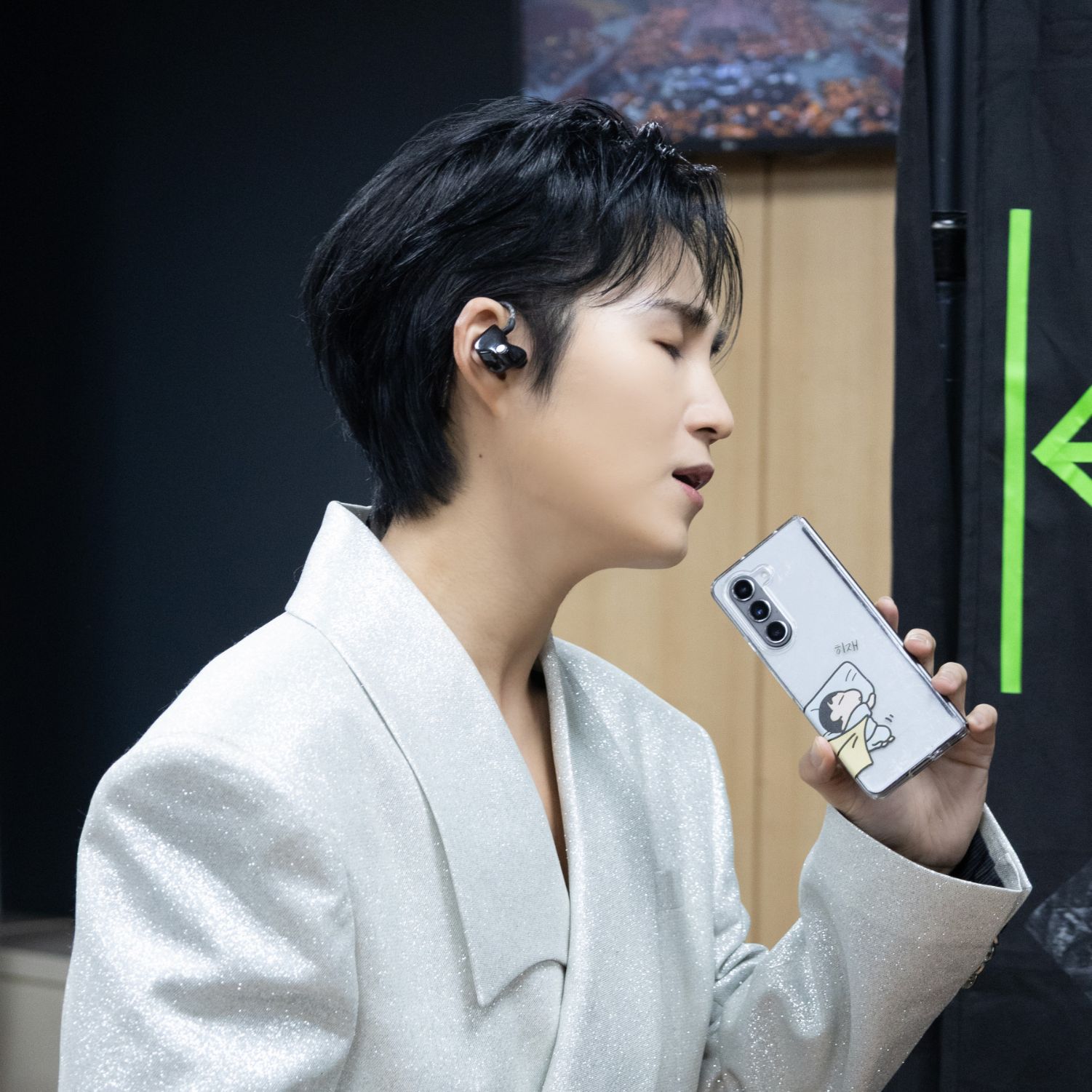 粉丝拍下的金熙栽瞬间