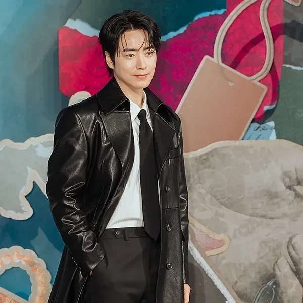 Popular profile image of Lee Joonhyuk selected by vote
