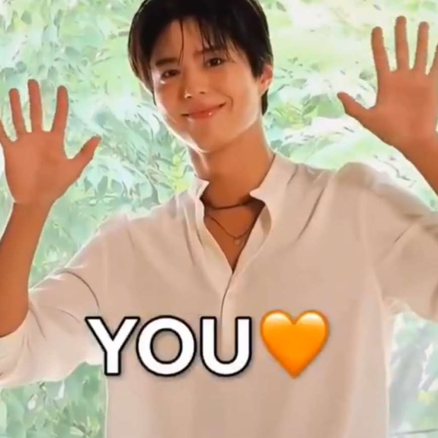 Behind-the-scenes cut of Park Bogum