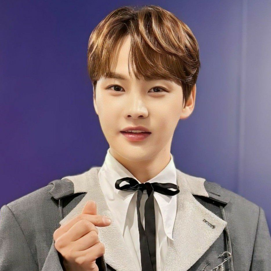 Foto kegiatan terbaru dari Park Seojin