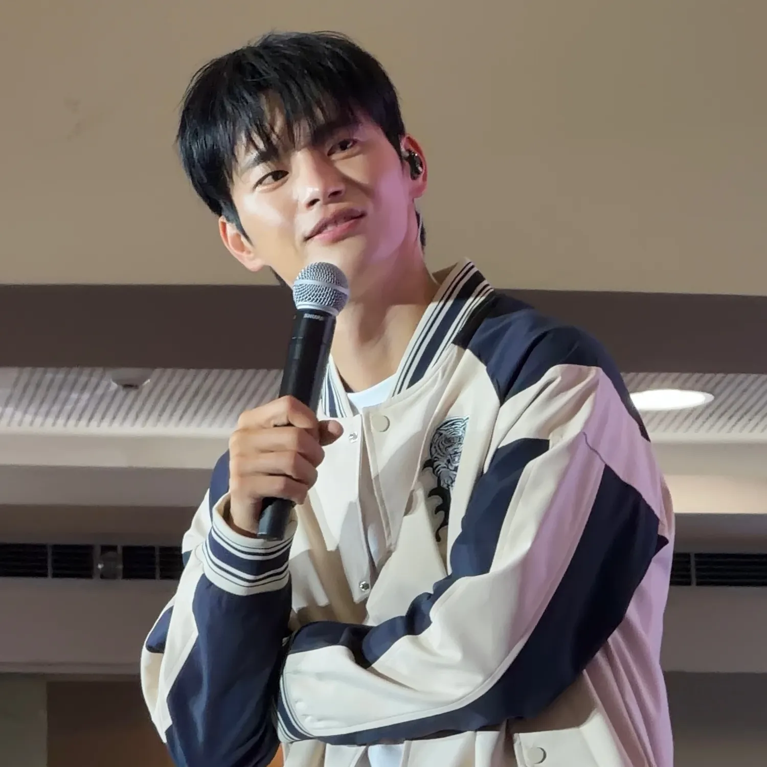 Foto terbaru dari Seo Inguk