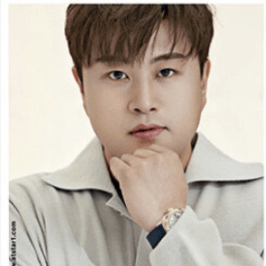 キム・ホジュンのビハインドカット