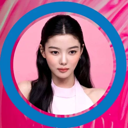 Recent activity shot of Kim Youjung