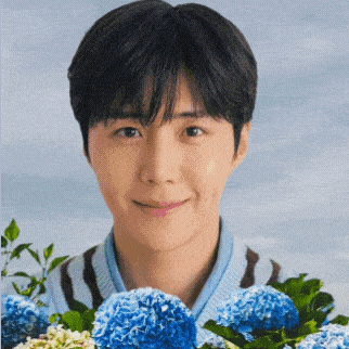 金宣虎的最新照片