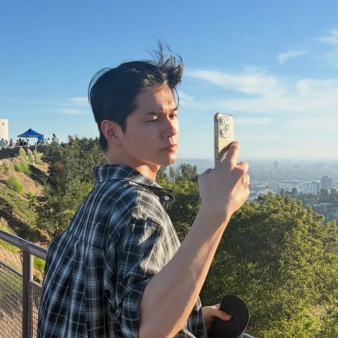 A moment captured by a fan of Ong Seongwu