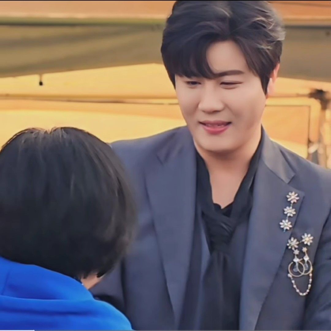 진해성의 비하인드 컷