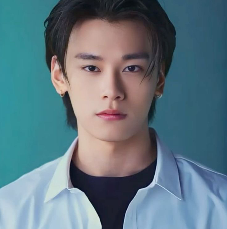 Behind-the-scenes cut of Cha Woomin