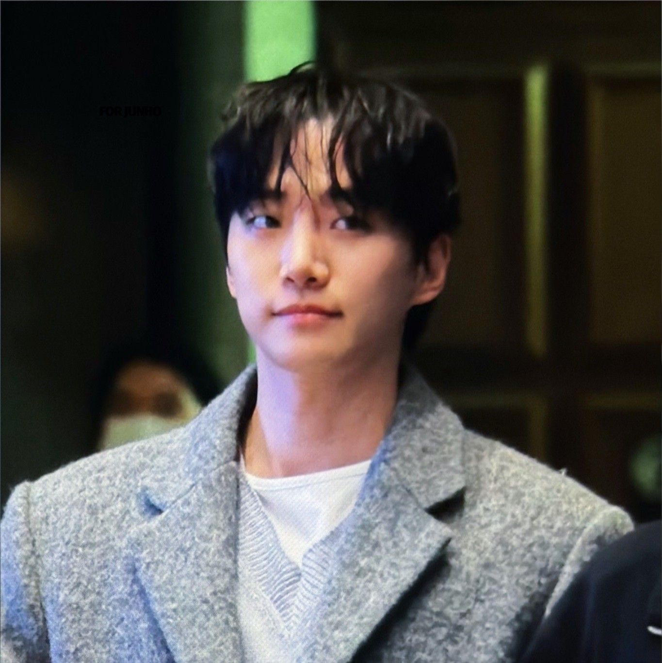 Behind-the-scenes cut of Lee Junho