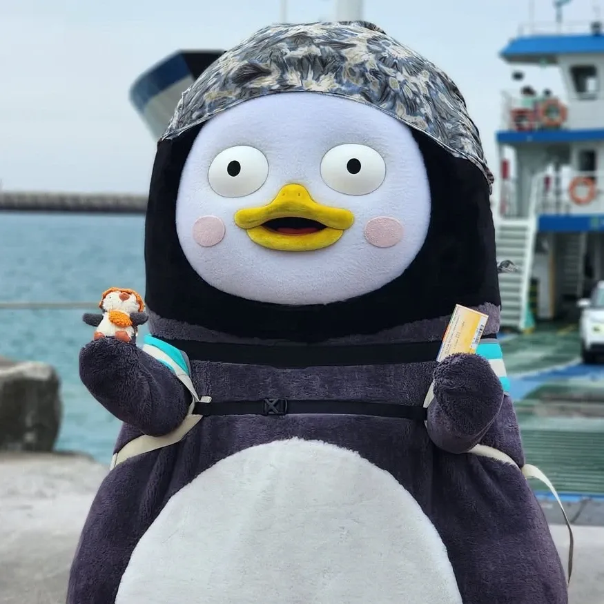 ペンスの最近の活動ショット