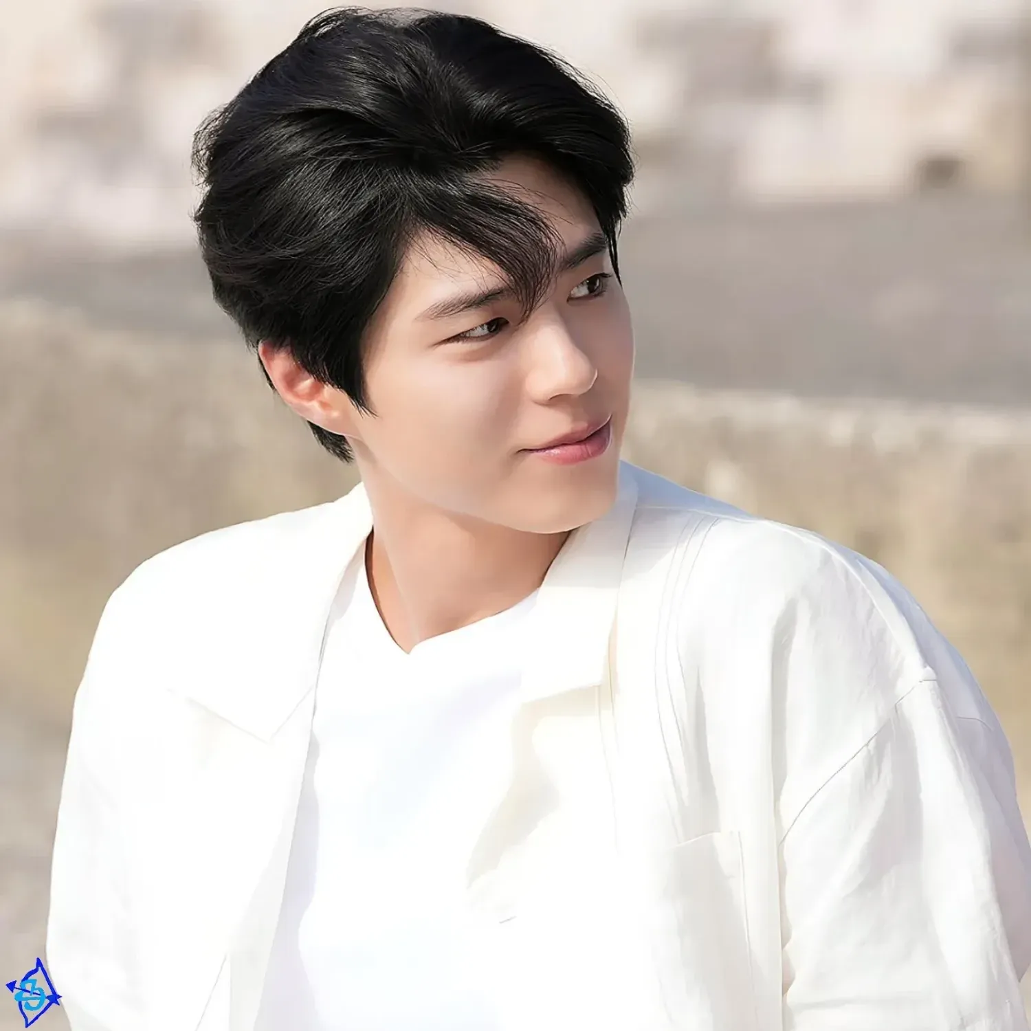 Behind-the-scenes cut of Park Bogum