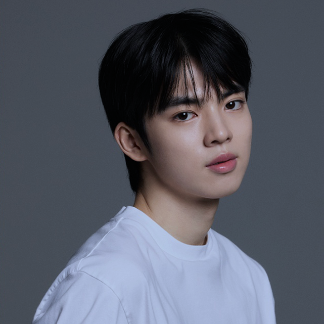 Behind-the-scenes cut of Cha Junhwan