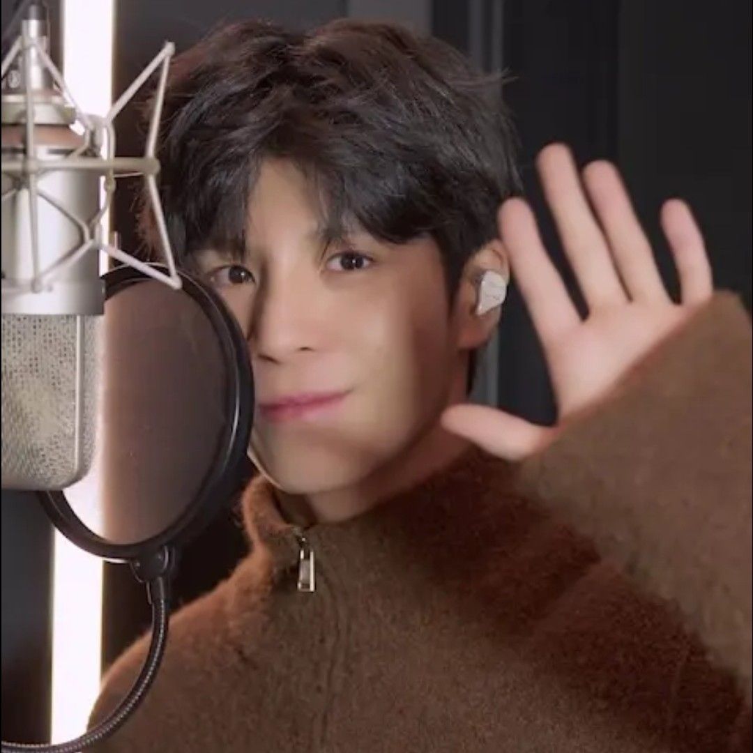 정동원의 비하인드 컷